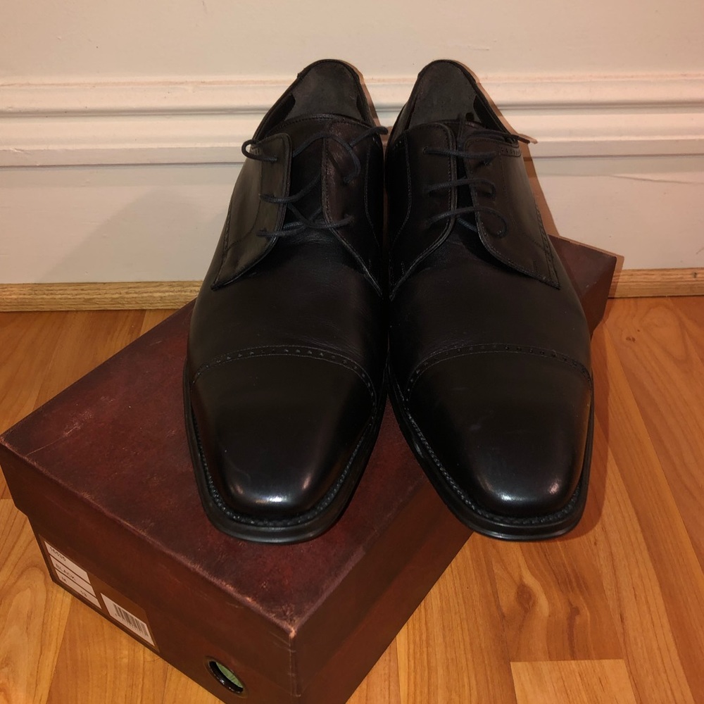 Mezlan Brogue Derby